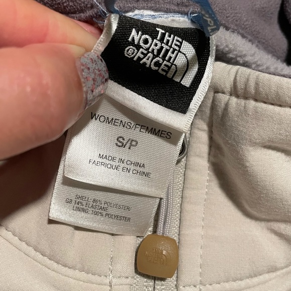 The North Face APEX Soft Shell Jacket - Women’s - Picture 9 of 12